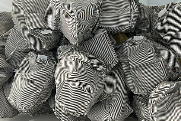 Create ideal puffy backpacks for brand with our profession and quality